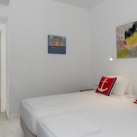 Stratos By Mroom Apartments Makrýgialos Eksteriør bilde