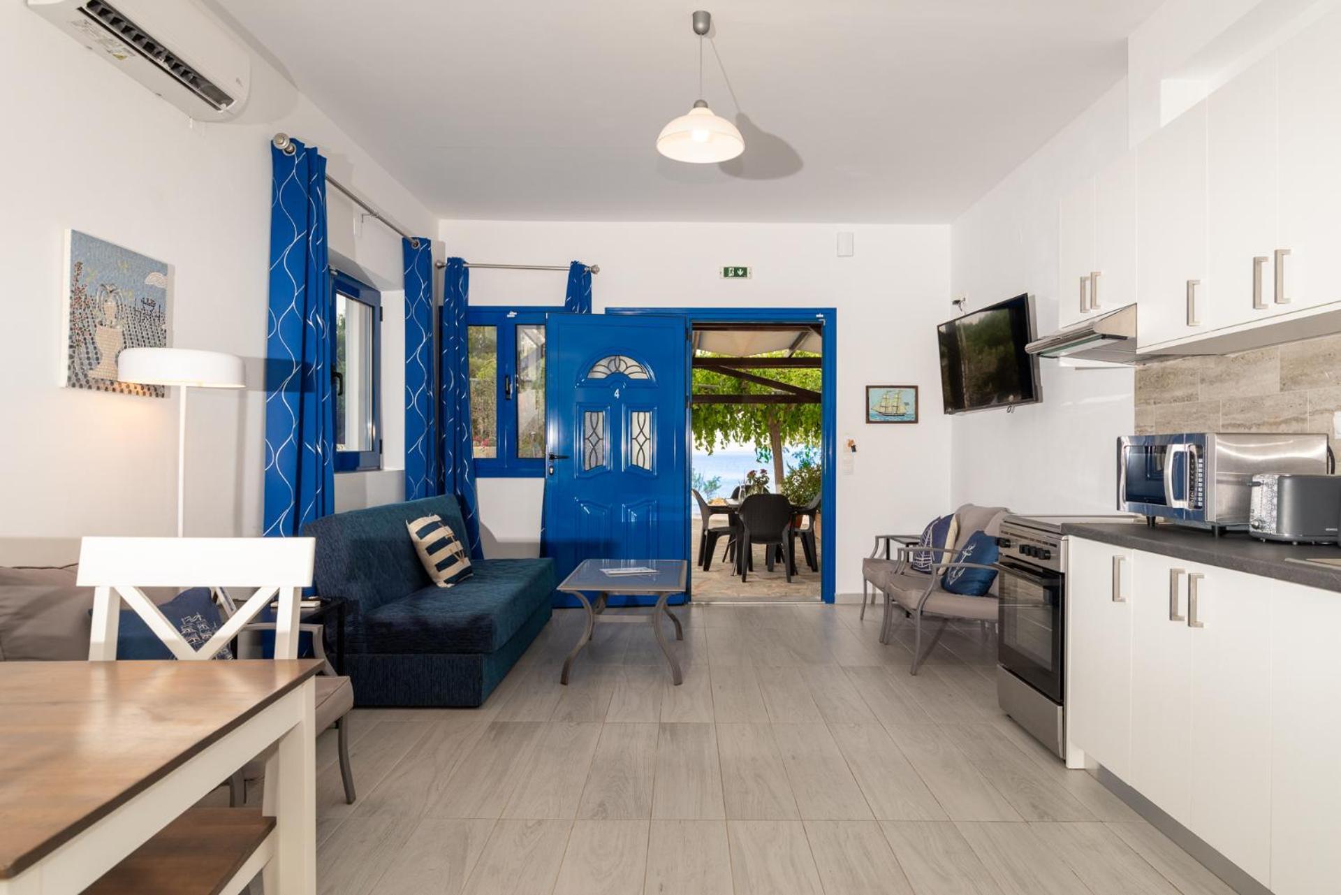 Stratos By Mroom Apartments Makrýgialos Eksteriør bilde