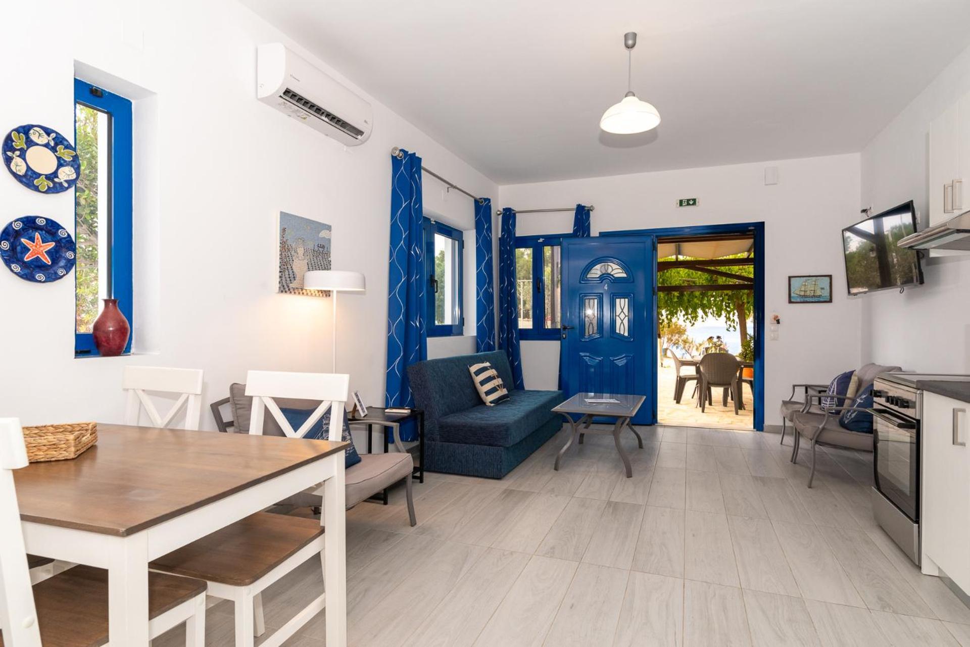 Stratos By Mroom Apartments Makrýgialos Eksteriør bilde