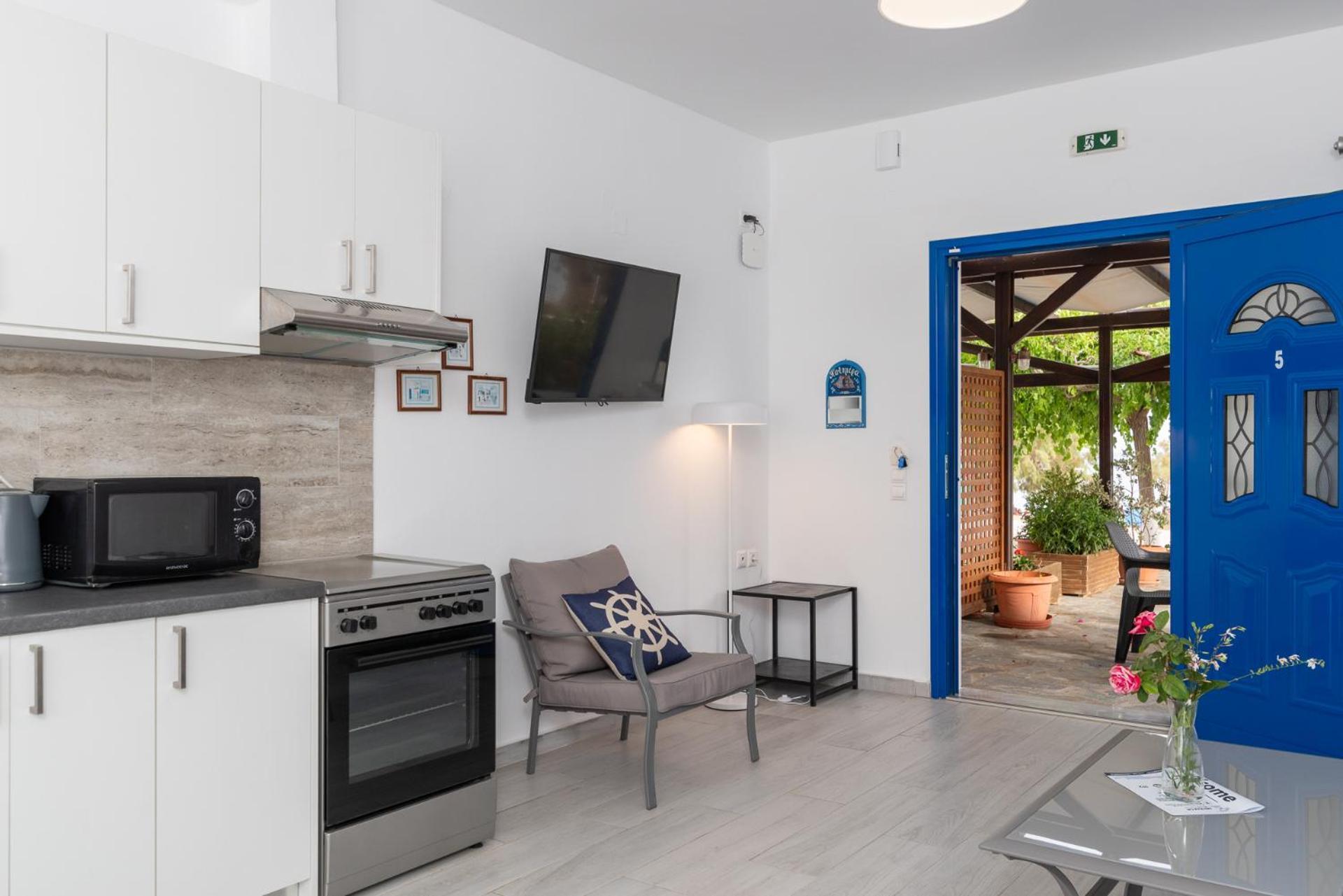 Stratos By Mroom Apartments Makrýgialos Eksteriør bilde