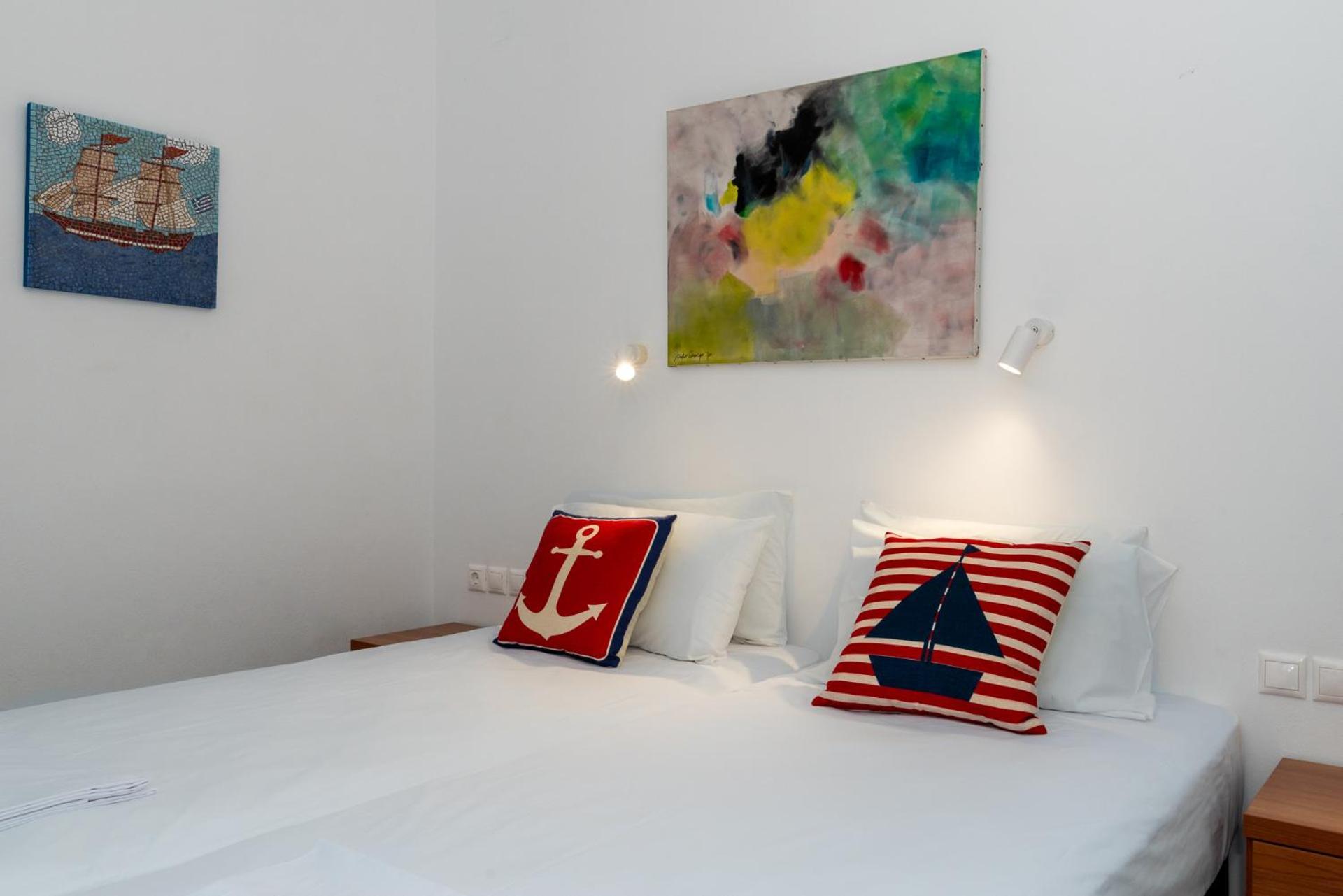 Stratos By Mroom Apartments Makrýgialos Eksteriør bilde